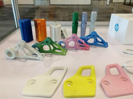 Color 3D Printing